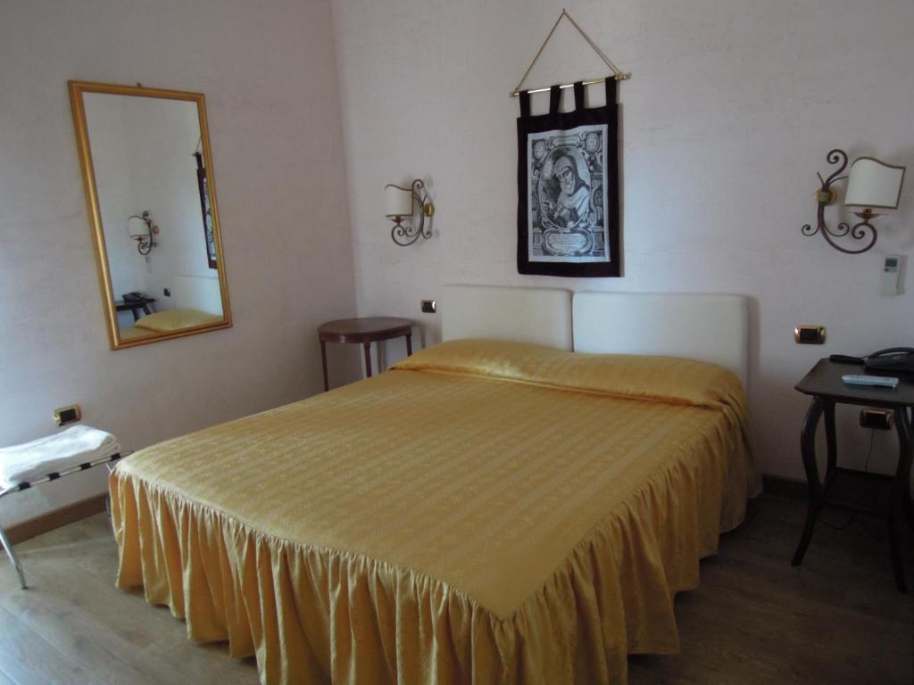 Hotel Sant'Agostino Paola Pokój zdjęcie