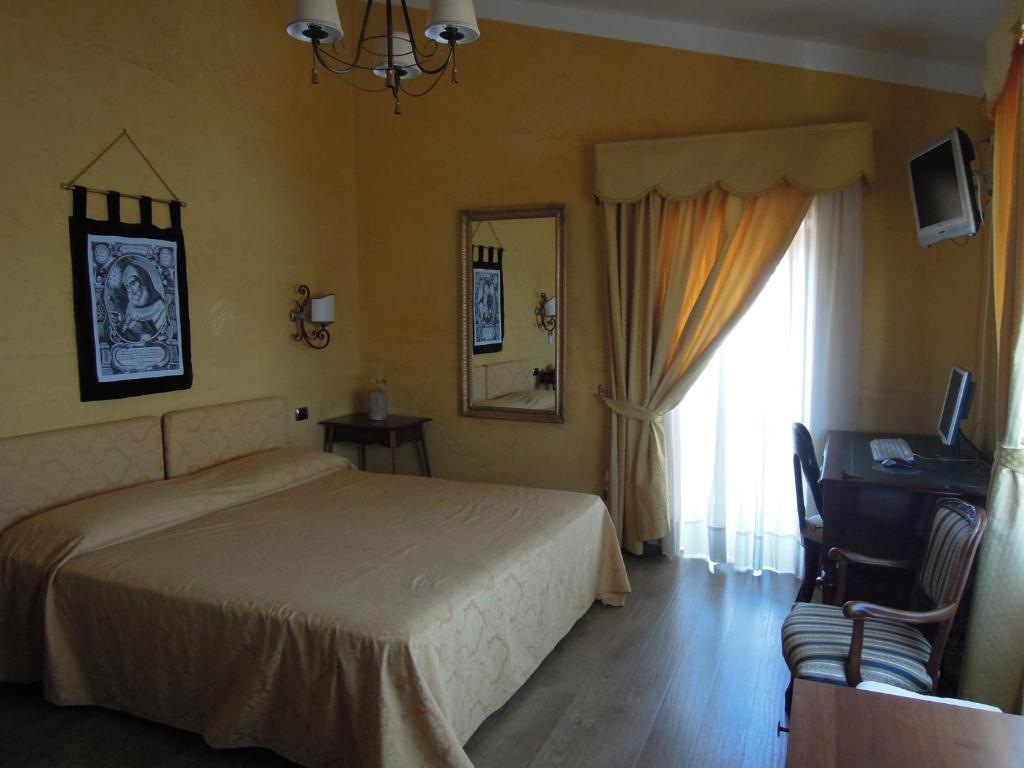 Hotel Sant'Agostino Paola Pokój zdjęcie
