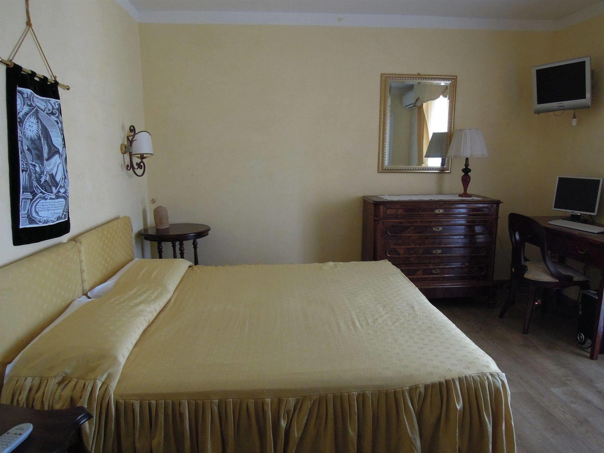 Hotel Sant'Agostino Paola Zewnętrze zdjęcie